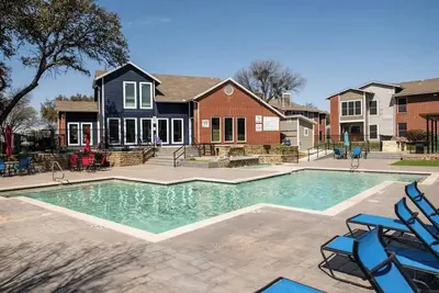 Image de 25% Upgraded 2bd, Pool, Dfw South 183/161- Irving I012