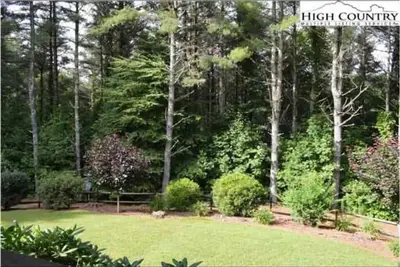 Image de Peaceful Cabin: Trails, Winery, Fire-pit & 12 Acr