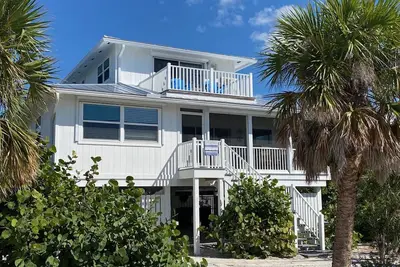 Image de Charming 3-Bedroom Single Family Home with Pool in Boca Grande-Beach Access!