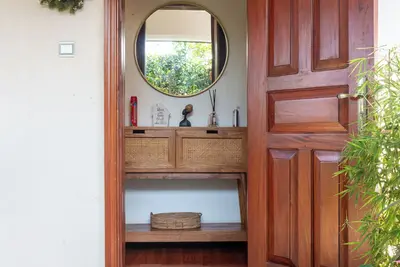 Charming 2-bedroom cottage in Karen  with WiFi, garden, free parking, , game