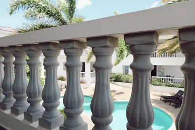 Image de Elegant residence with panoramic view & pool