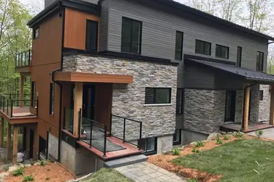 Image de Condo luxe 3 ch à Bromont (P5) dans secteur tranquille avec stationnement Ev