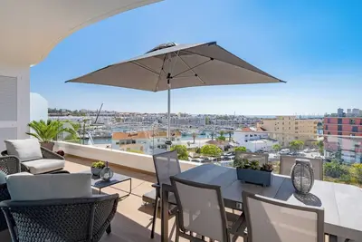Image de Adega luxury 2-bedroom sea view penthouse (3-5a) \"Casa Olivia\"