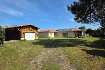 Image de Maison familiale proche du Lac dans quartier calme