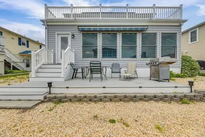 Image de Waterfront Gem w/ Dock: 3 Mi to Fenwick Island Fun