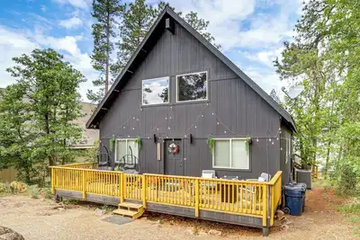 Image de Walk to Trails: Modern Munds Park Mountain Retreat