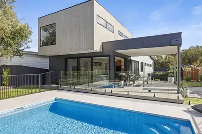 Image de Coastmere at Rye - Luxury Poolside Retreat