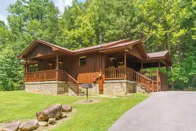 Image de Mountain Falls 6 | Hot Tub + Near Smoky Mountains