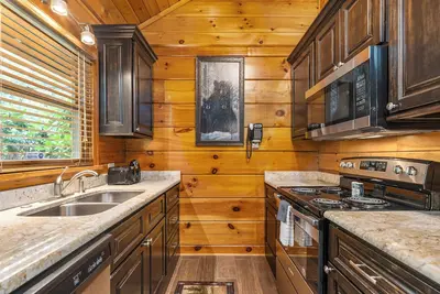 Image de Little Bit of Heaven | Secluded + Woodland Haven