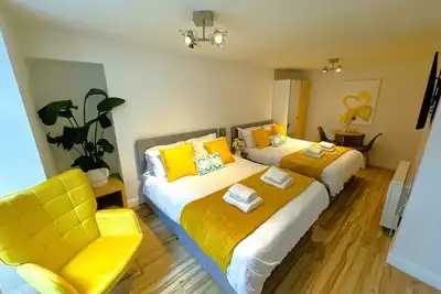 Image de Charming Old Town Apt Just 10 Steps from the Royal Mile