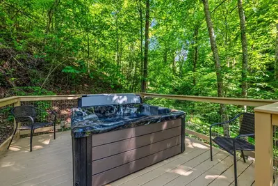 Image de New Listing! Dual Cabin Retreat, Hot Tubs, Fire Pits, Sleeps 10