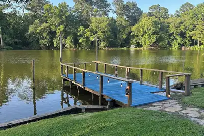 Image de Kayak & Cast - Sunset S’mores-Private Spring-fed Lake Escape - Pet Friendly