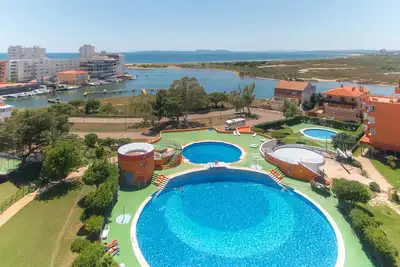 Image de Welcs Estudio 249 Emp con piscina y vistas al mar