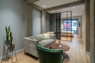 Image de Vibrant Loft @Zone G with Laundry & Balcony