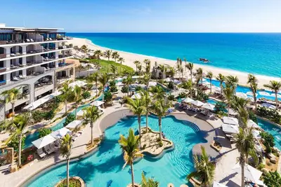 Image de Enjoy the luxurious ocean-front resort at Villa La Valencia near Cabo San Lucas