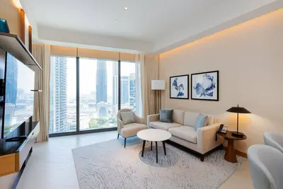 Image de 2br Address Dubai Opera | Walk to Mall, Burj Khalifa & Opera