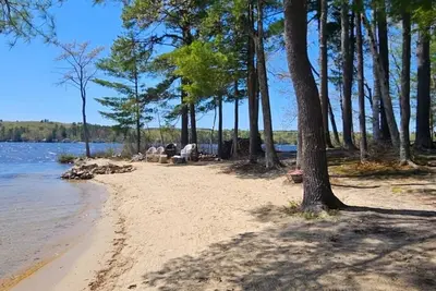 Image de Private beach on Long Lake, cabin + adorable bunkhouse