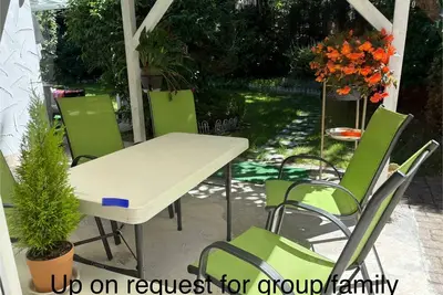 Image de Family-Friendly 2br/2ba garden Suite Sleeps 4– Full Kitchen   /near Yvr-Ferries