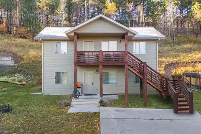 Lead Lower Duplex - 2br/1ba