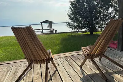 Image de Cute Lakefront Cabin with Beautiful Sunsets in charming Gun Barrel City
