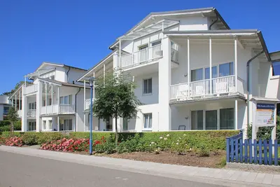 Image de Vacation apartment in Göhren with free use of the swimming pool in Sellin - Villa Karola