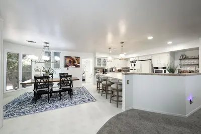 Image de In the Desirable Upper La Cresta neighborhood, 3bedroom, 1minute walk to bluffs