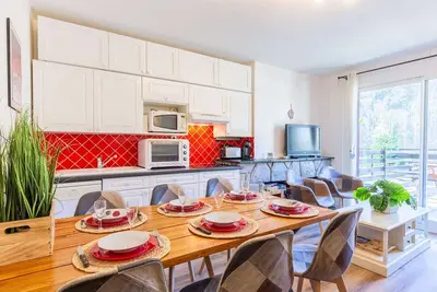 Image de Appartement idéal pour 6 personnes, avec terrase de 24m², proche téléphérique et commerces