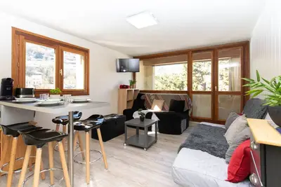 Image de Appartement cosy 4 pers avec parking, proche centre, commerces et téléphérique
