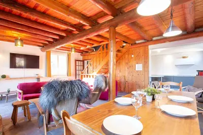 Image de Chalet authentique à Soulan - Confort moderne, cheminée, brasero et vues superbes
