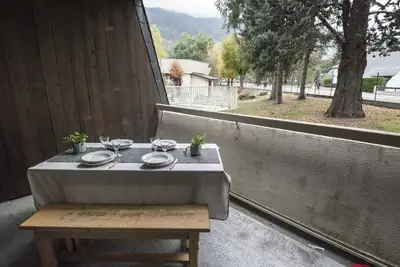Image de Appartement Cozy avec Sauna, Piscine et Proche des Thermes, 4 Pers. à Saint-Lary Village