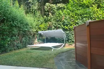 Image de Bel appartement avec piscine privée, Wifi, climatisation, terrasse, parking, près de Sirmione