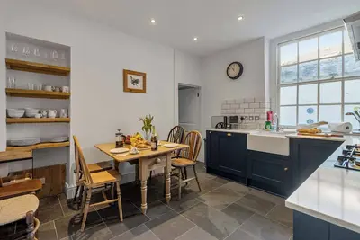 Image de Grand Central (Sleeps 6) - Short Stays Uk Ltd