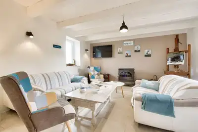 Image de Maison pour 6 avec jardin, terrasse et jeux