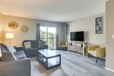 Image de 2 Mi to Branson Strip: Family Condo w/ Balcony!