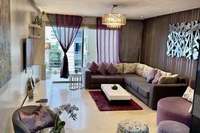 Image de Appartement luxueux au centre ville avec piscine