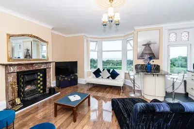 Image de Seaview Retreat - Breathtaking coastal views, 2 bedroom apartment