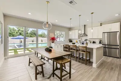 Modern Desert Getaway w/ Pool, Spa & Tesla Charger