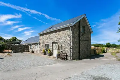 Image de Gwenyn Haf Bach - sleeps 2 guests  in 1 bedroom