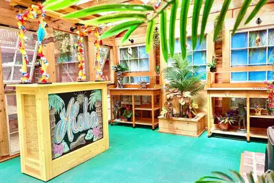 Image de Luxury Guest Suite w/Arcade+Mini-Golf & Tiki Bar: Near The Battery & Truist Park
