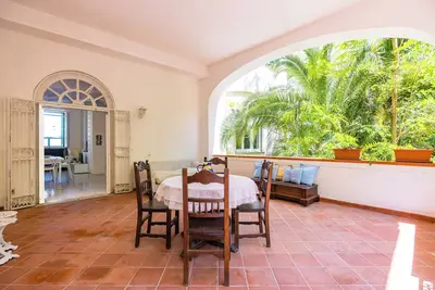 Image de Villa Villari Terrace by NapoliApartments