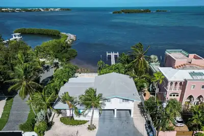 Image de Sunset Key Escape Waterfront Pool Home with Dock and Sunset Views