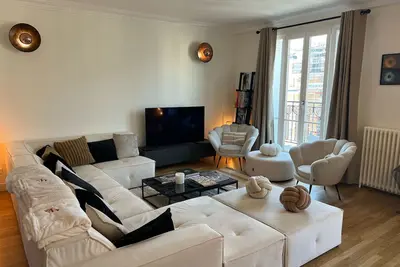 Image de L'élégance à la Parisienne
