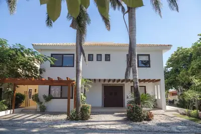 Image de Luxury Villa Playacar - VHermosa