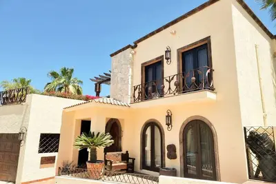 Image de Casa Isabella 2 blocks to downtown @Cabo Pedregal