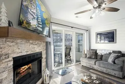 Image de Charming, Newly Updated 2-bedroom condo with Ac, WiFi in delightful Osage Beach