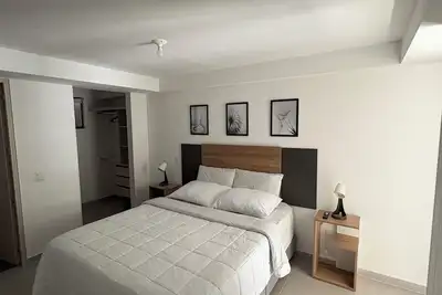 Image de Nice new apartment excellent location close to clinics. Fully equipped