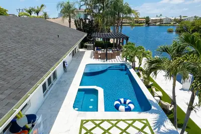Image de *New*10min to Atlantic Ave Delray | Walk 2 Beach |