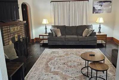 Image de Charming Historic Steubenville 5-bedroom home