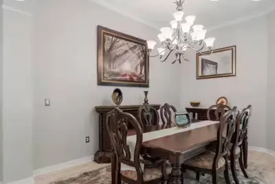 Image de Spacious 5-bedroom house in marvelous Tampa with Ac, Wi-Fi, private pool