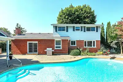 Image de Luxury Old Town Escape With Pool and Hot Tub in Spacious House